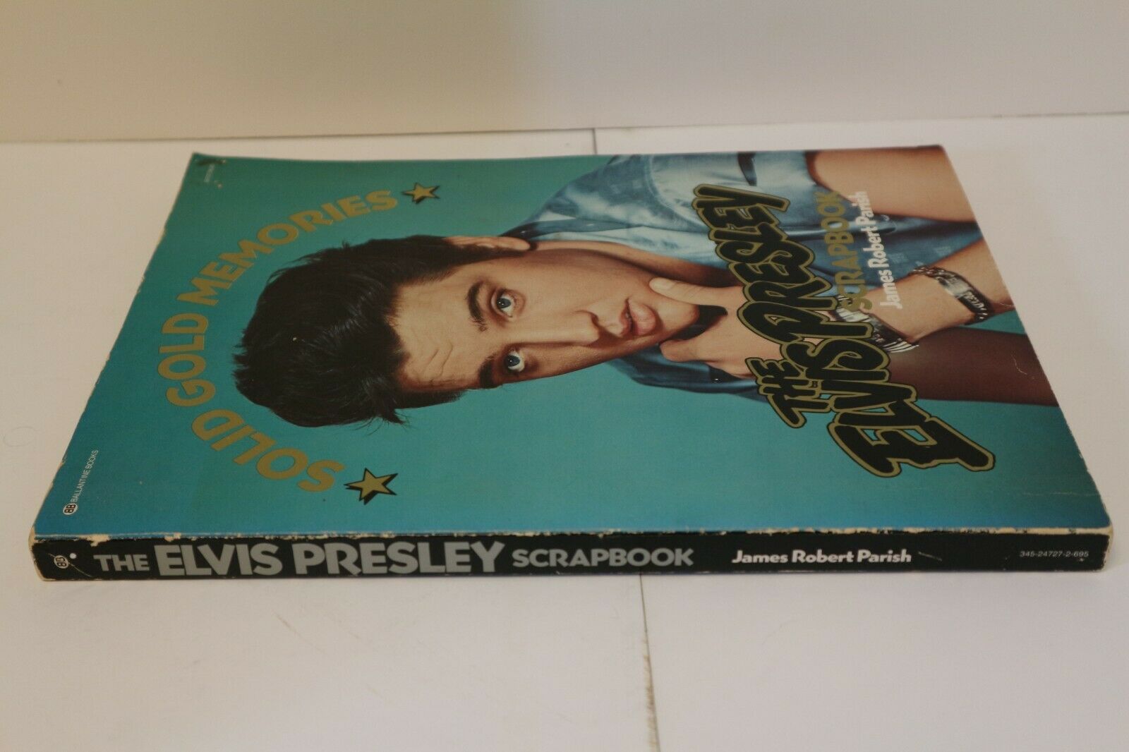 Elvis Presley Scrapbook Solid Gold Memories • Pam's Cupboard